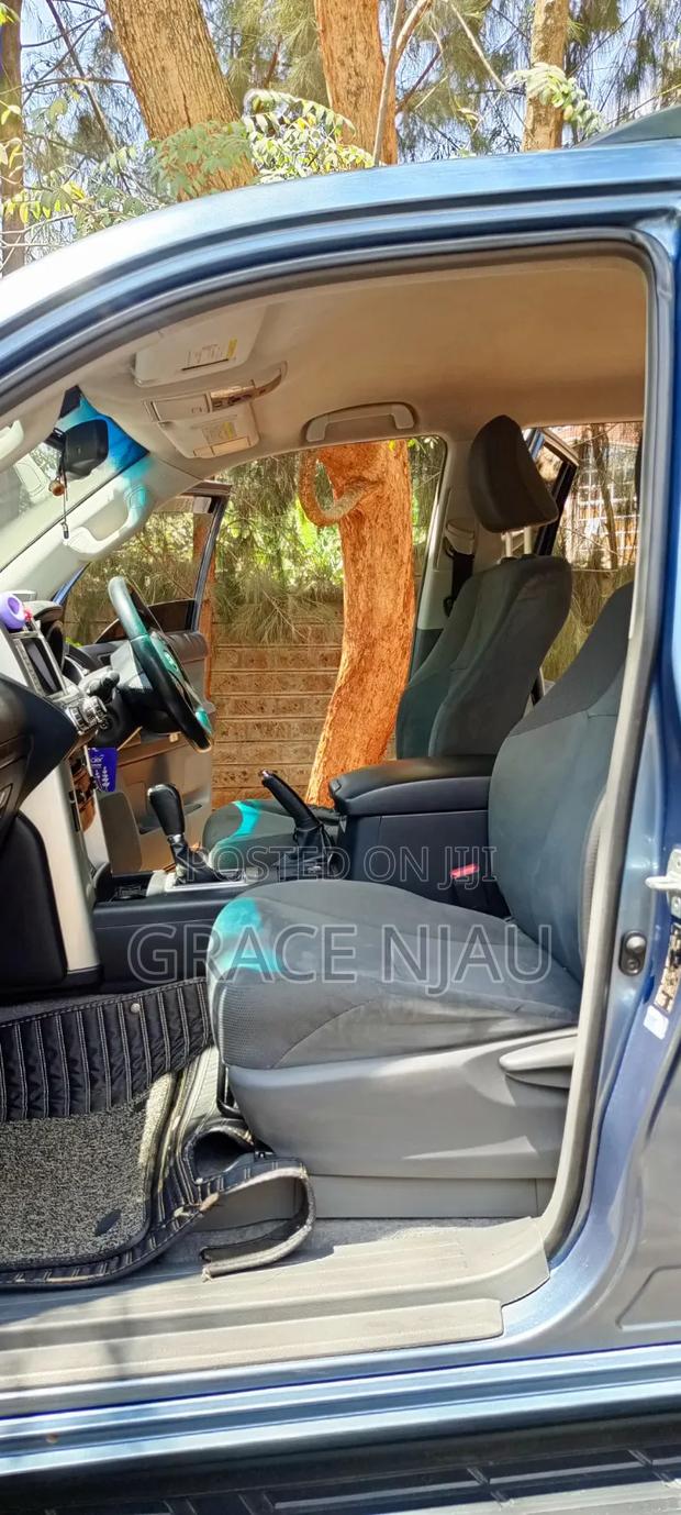 Toyota Land Cruiser Prado 2010 Blue