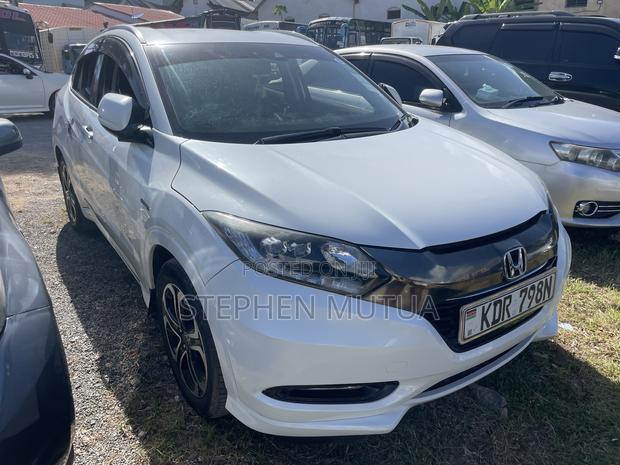 Honda Vezel 1.5 Hybrid 2WD 2017 White
