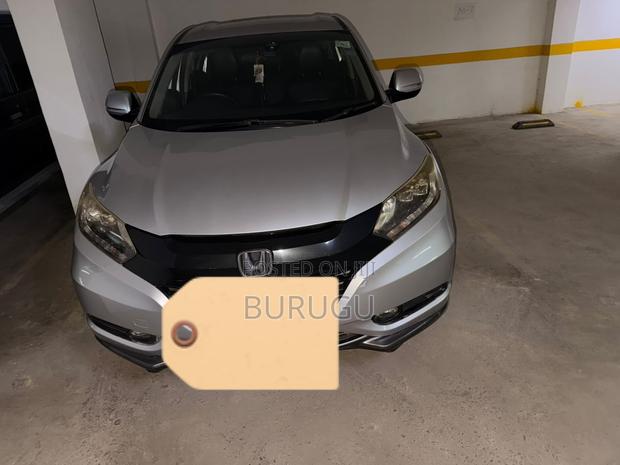 Honda Vezel 2014 Silver