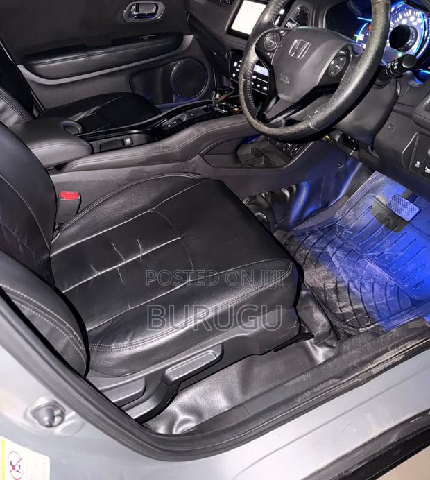 Honda Vezel 2014 Silver