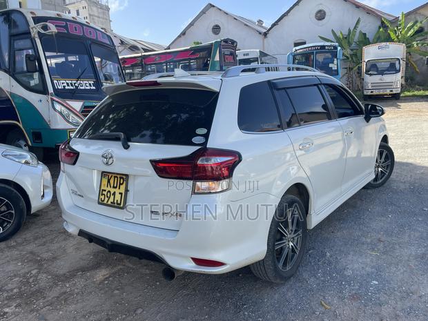 Toyota Corolla Fielder 1.5 Petrol FWD 2016 White