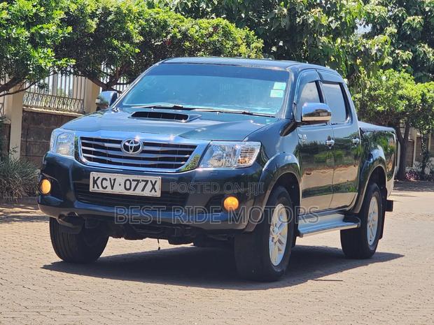 Toyota Hilux 3.0 D-4D 4x4 2012 Teal