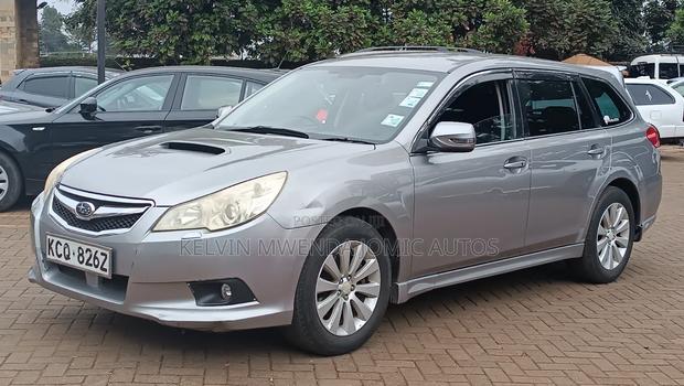 Subaru Legacy 2011 Silver