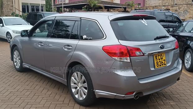 Subaru Legacy 2011 Silver