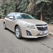 Chevrolet Cruze 1.6 Hatchback 2012 Gold for sale