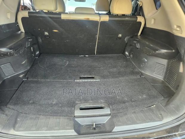 Nissan X-Trail 2.0 Petrol FWD 2016 Black