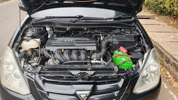 Toyota Caldina 2006 Black