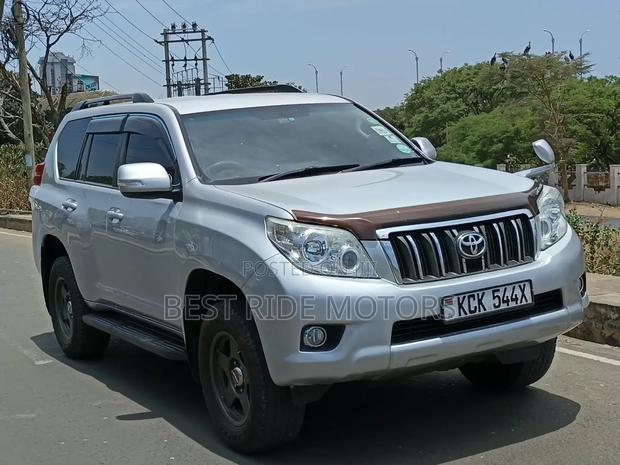 Toyota Land Cruiser Prado 2.7 i 2010 Silver