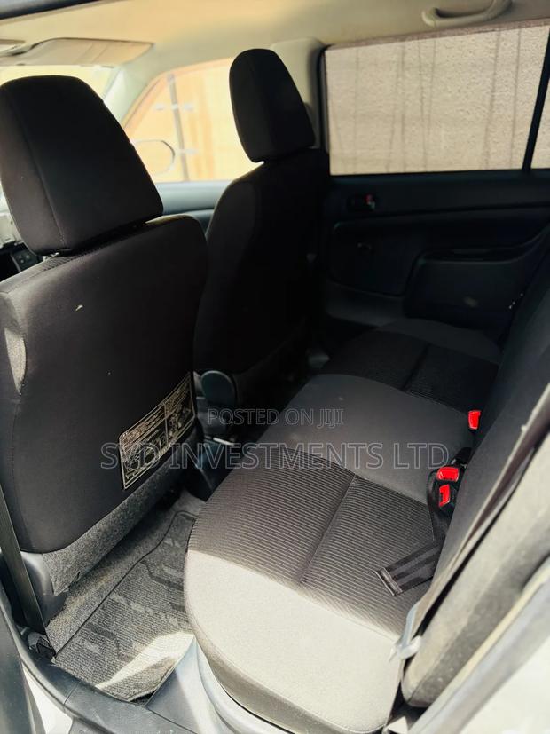 Toyota Probox 1.5 Hybrid DX Comfort 2021 Silver