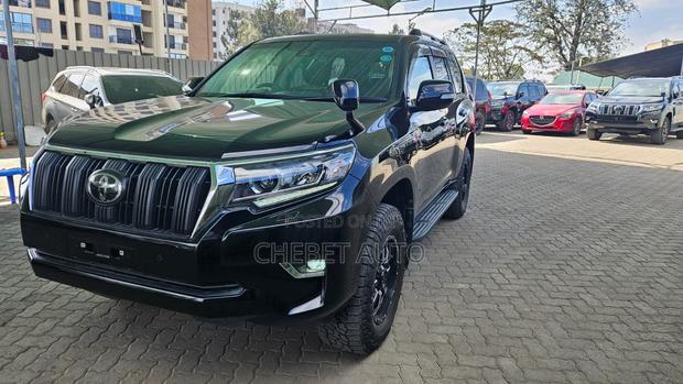 Toyota Land Cruiser Prado 2.8 2020 Black