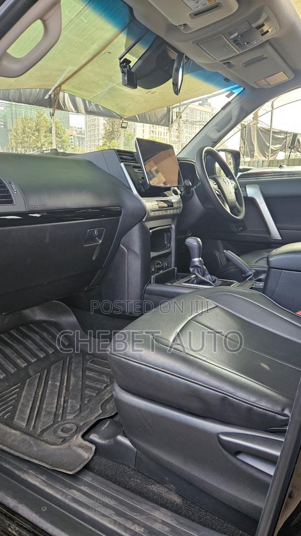 Toyota Land Cruiser Prado 2.8 2020 Black