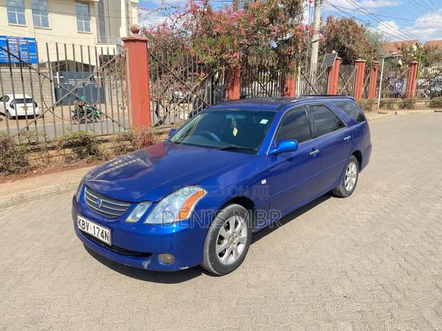 Toyota Mark II 2004 Blue