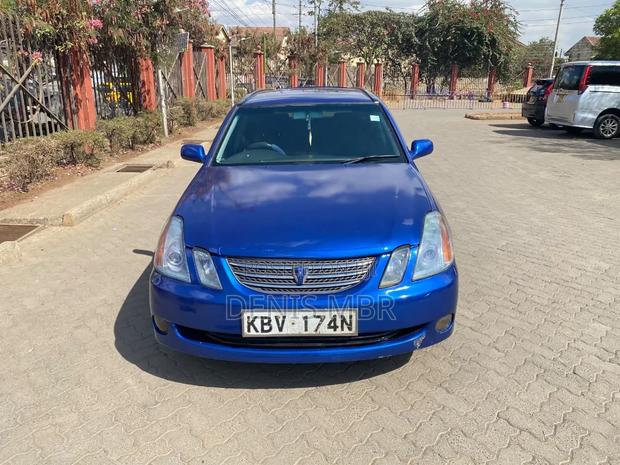 Toyota Mark II 2004 Blue