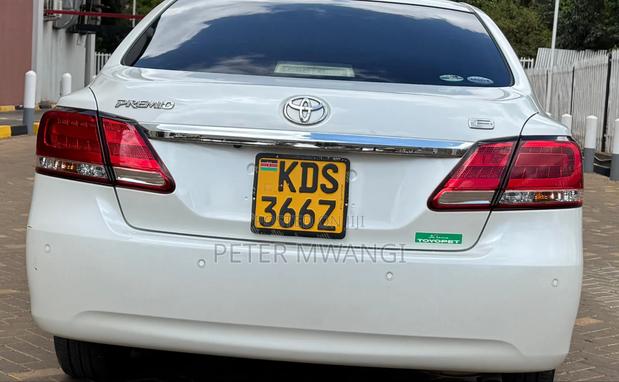Toyota Premio 2018 White