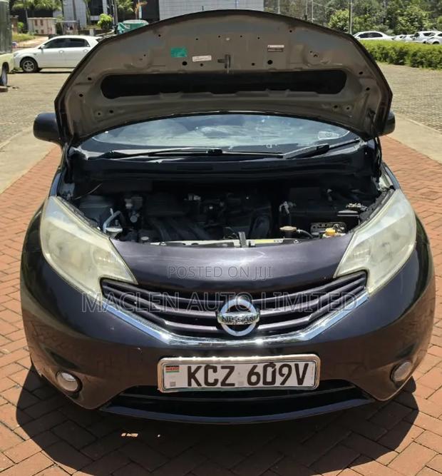 Nissan Note 2013 Maroon