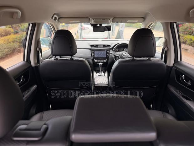 Nissan X-Trail 2.0 Petrol AWD 2019 White