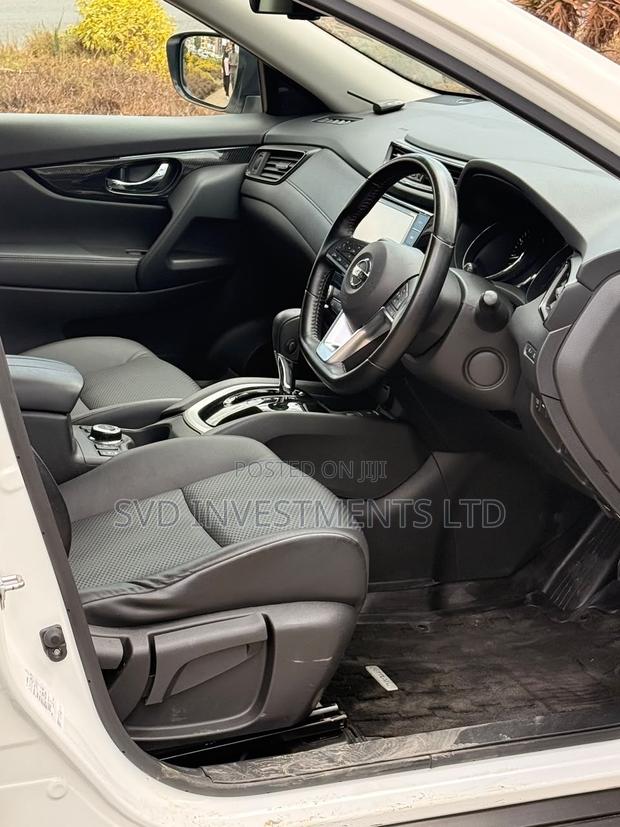 Nissan X-Trail 2.0 Petrol AWD 2019 White