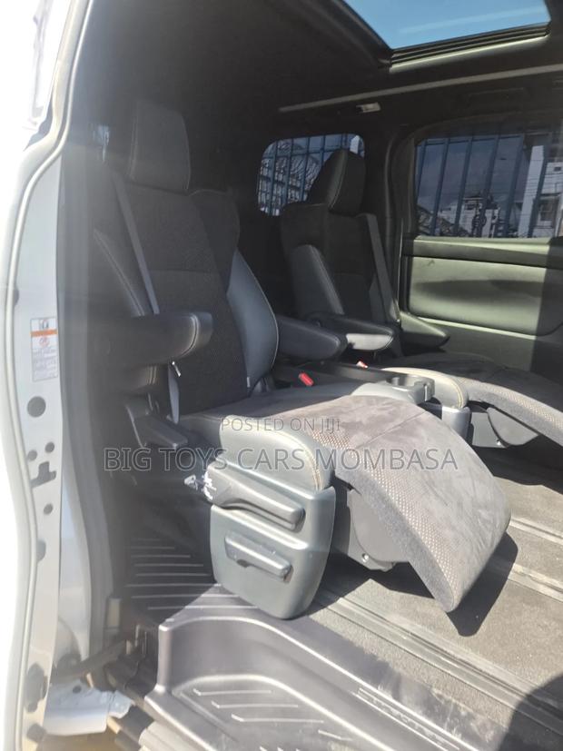 Toyota Alphard 2020 White