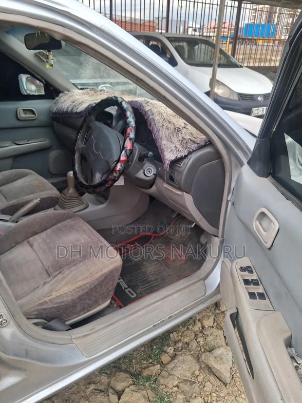 Toyota Corolla 2000 Silver