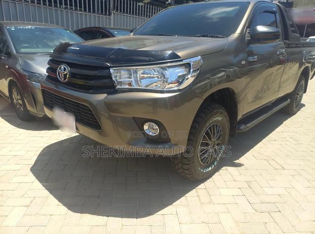 Toyota Hilux 2.8 Diesel 2020 Gray