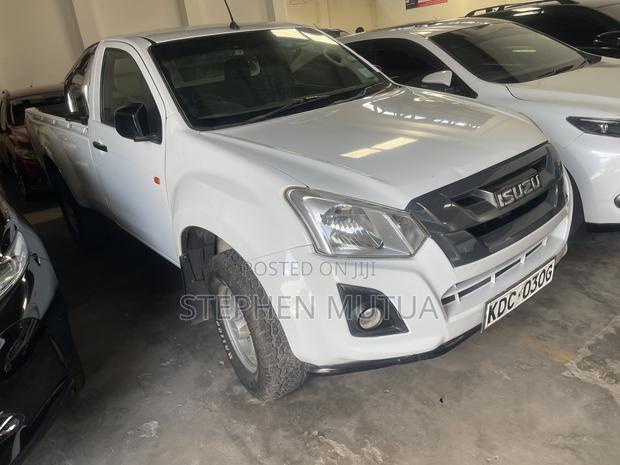 Isuzu D-MAX 2019 White