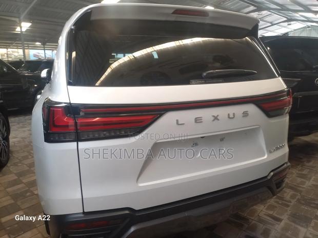 Lexus LX 500d 2024 White
