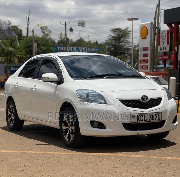Toyota Belta 2010 White