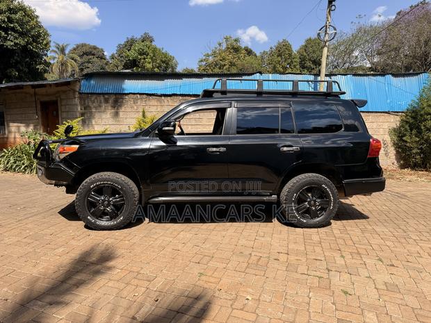 Toyota Land Cruiser 4.6 V8 AX G Selection 2012 Black