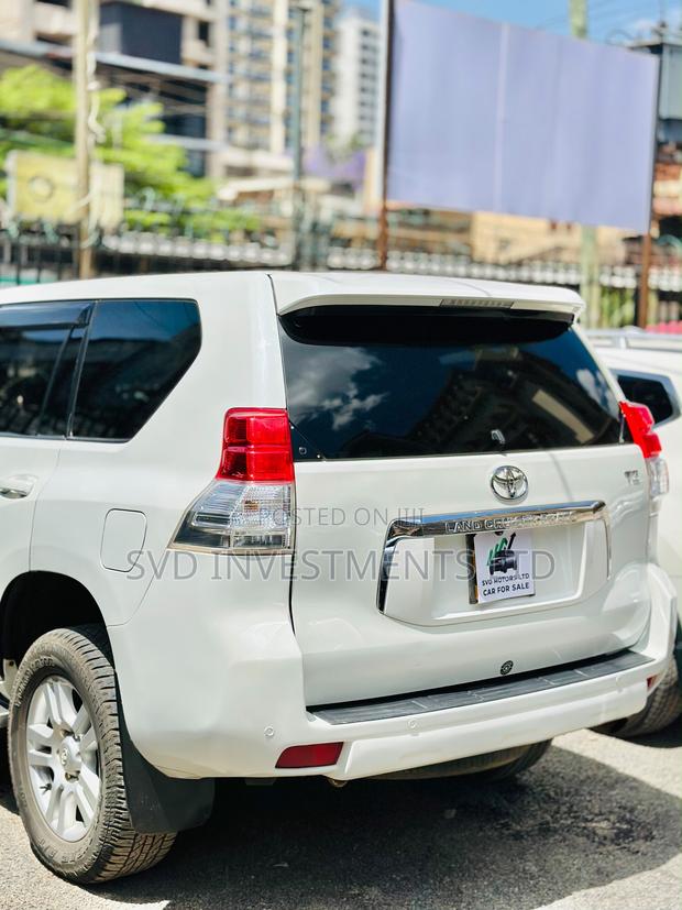 Toyota Land Cruiser Prado 4.0 2009 White
