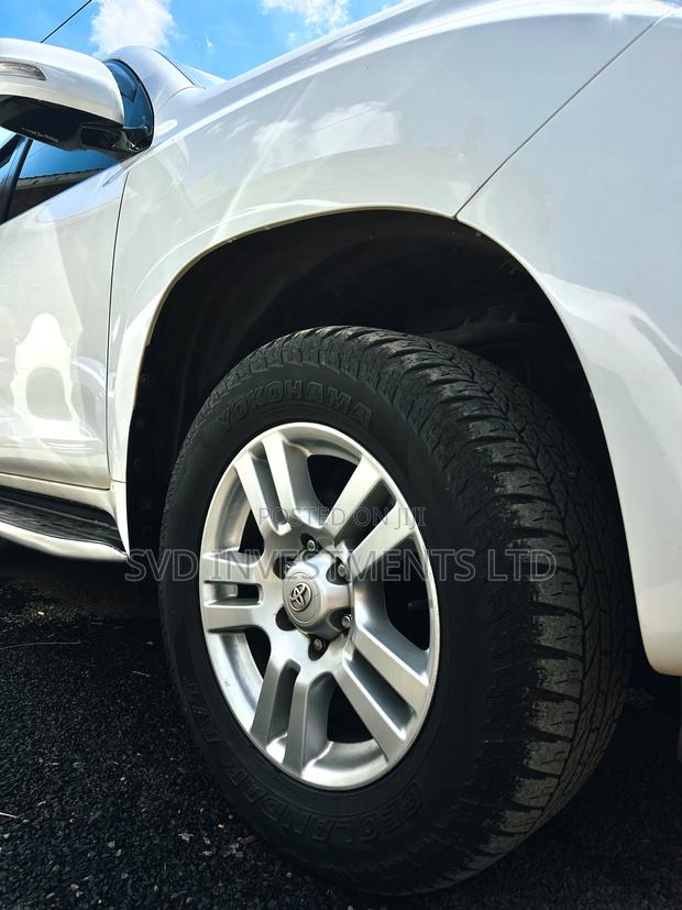 Toyota Land Cruiser Prado 4.0 2009 White
