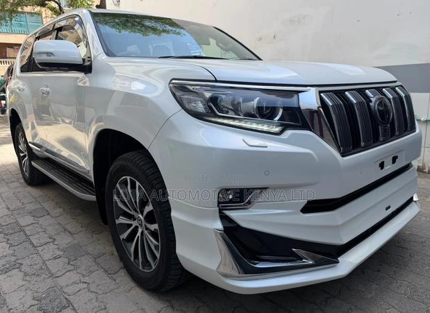 Toyota Land Cruiser Prado 2.8 2021 Pearl