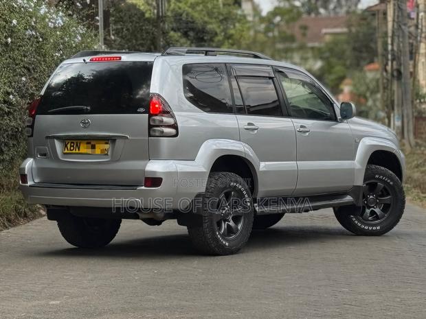 Toyota Land Cruiser Prado 2003 Silver