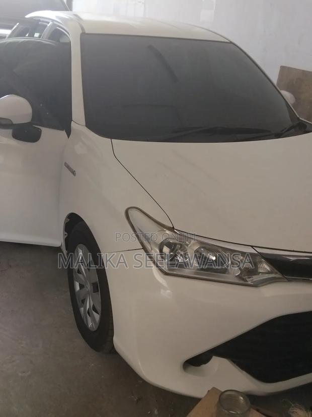 Toyota Axio 1.5 Hybrid 2WD 2016 White