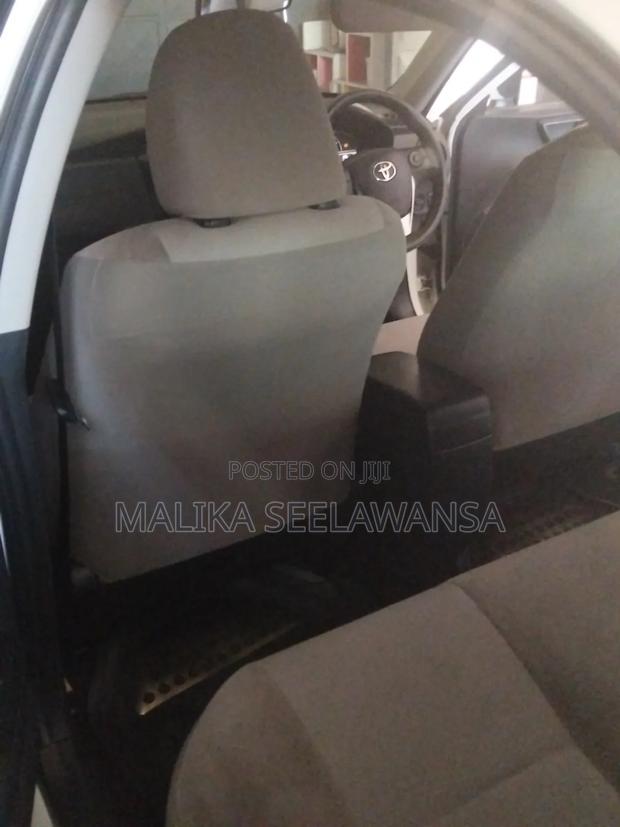Toyota Axio 1.5 Hybrid 2WD 2016 White