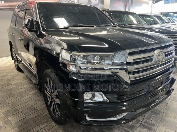 Toyota Land Cruiser 2017 Black