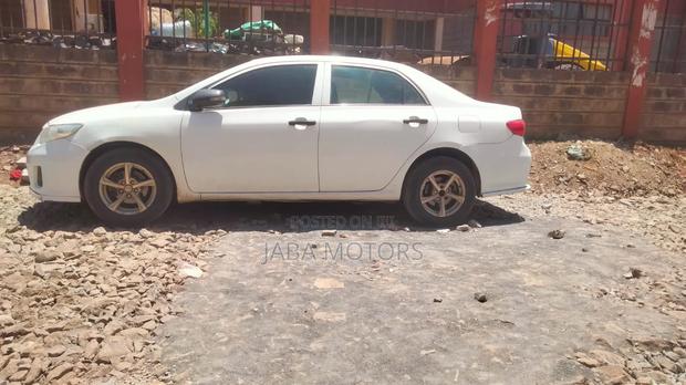 Toyota Corolla 2011 White