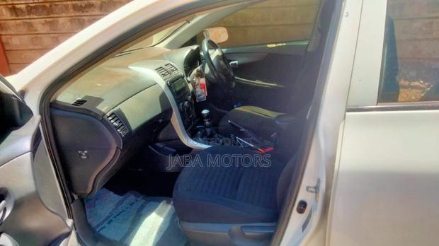 Toyota Corolla 2011 White