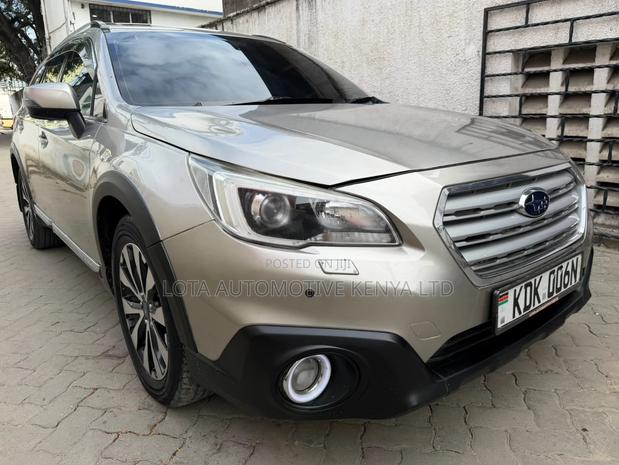 Subaru Outback 2.5i Premium AWD 2016 Gold