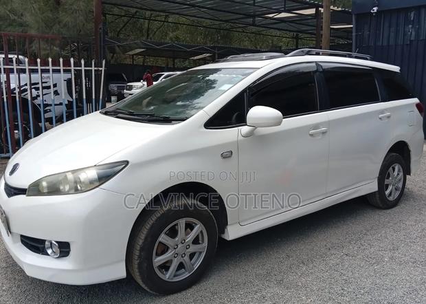Toyota Wish 2012 White