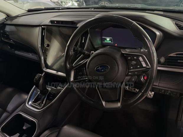 Subaru Outback 2022 Gray