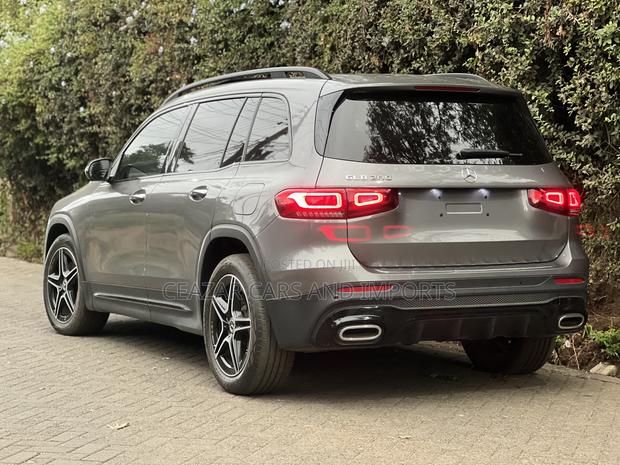 Mercedes-Benz GLB-Class GLB 200 2021 Gray