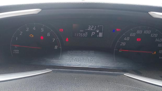 Toyota Sienta 2016 Silver
