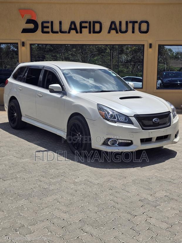 Subaru Legacy 2012 Pearl