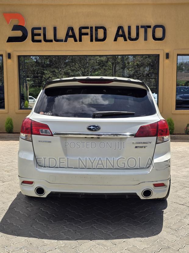 Subaru Legacy 2012 Pearl