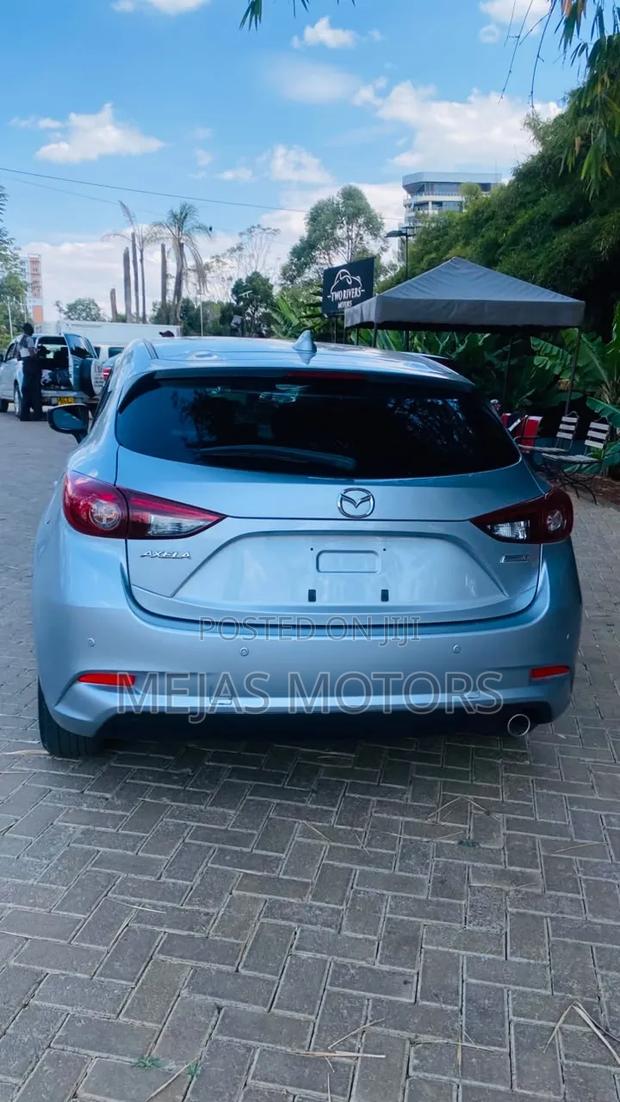Mazda Axela 2018 Silver