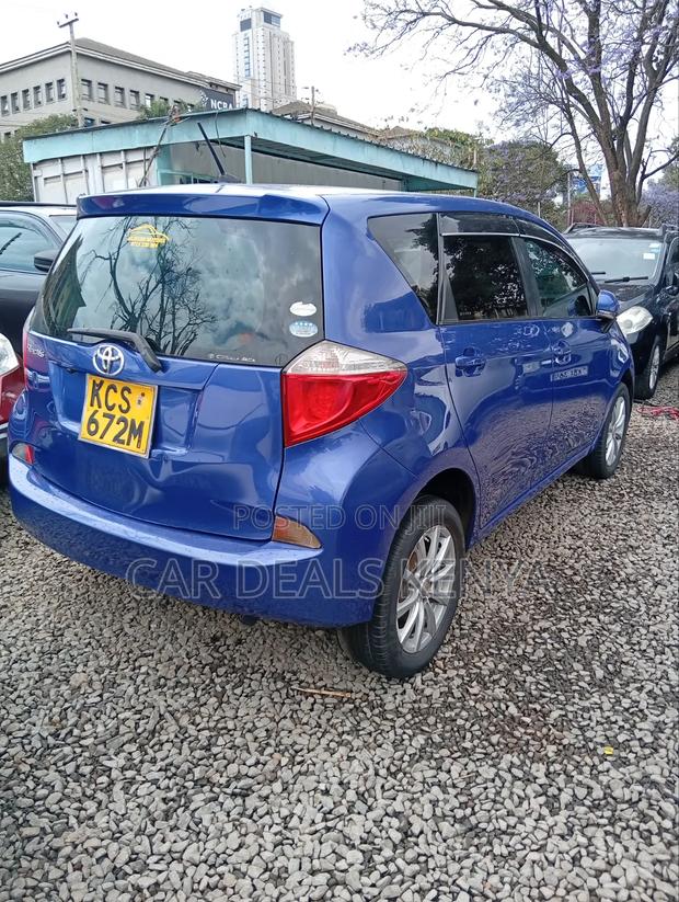 Toyota Ractis 1.5 FWD 2012 Blue
