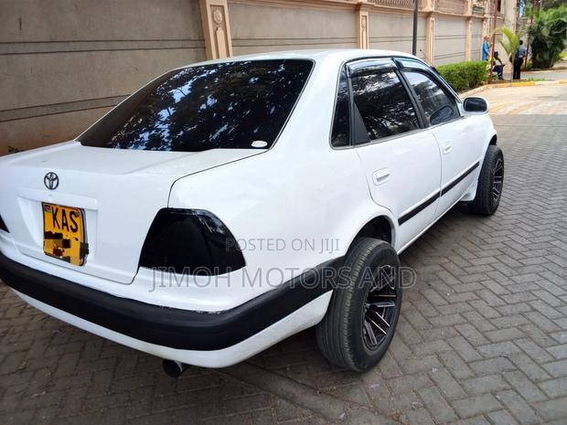Toyota Corolla 1999 Black