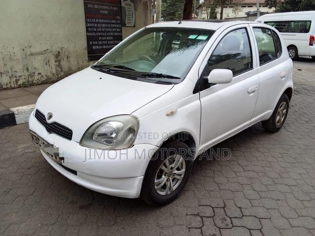Toyota Vitz 2003 White