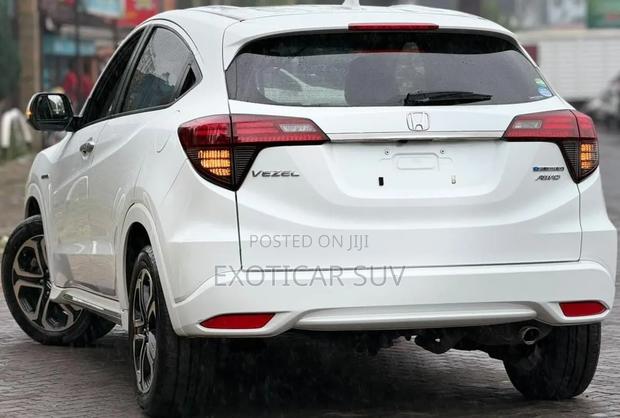 Honda Vezel 1.5 Hybrid 2WD 2019 White