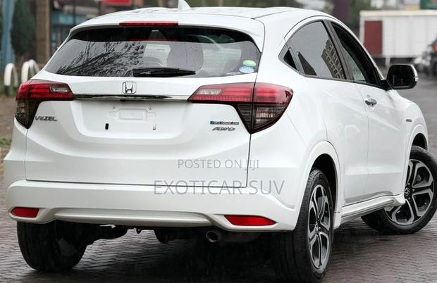 Honda Vezel 1.5 Hybrid 2WD 2019 White